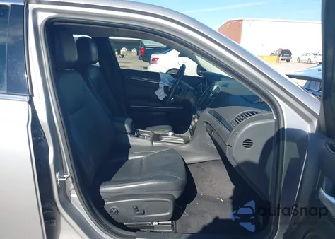 2015 Chrysler 300 Limited z USA, uszkodzony, nr VIN 2C3CCAAG7FH786359